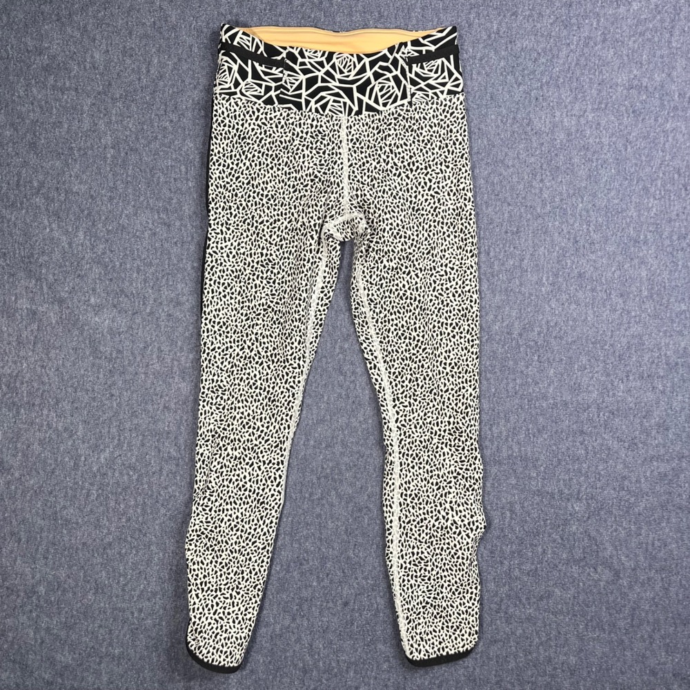 Lululemon Black & White Print‎ Leggings Yoga Pants Geometric Design